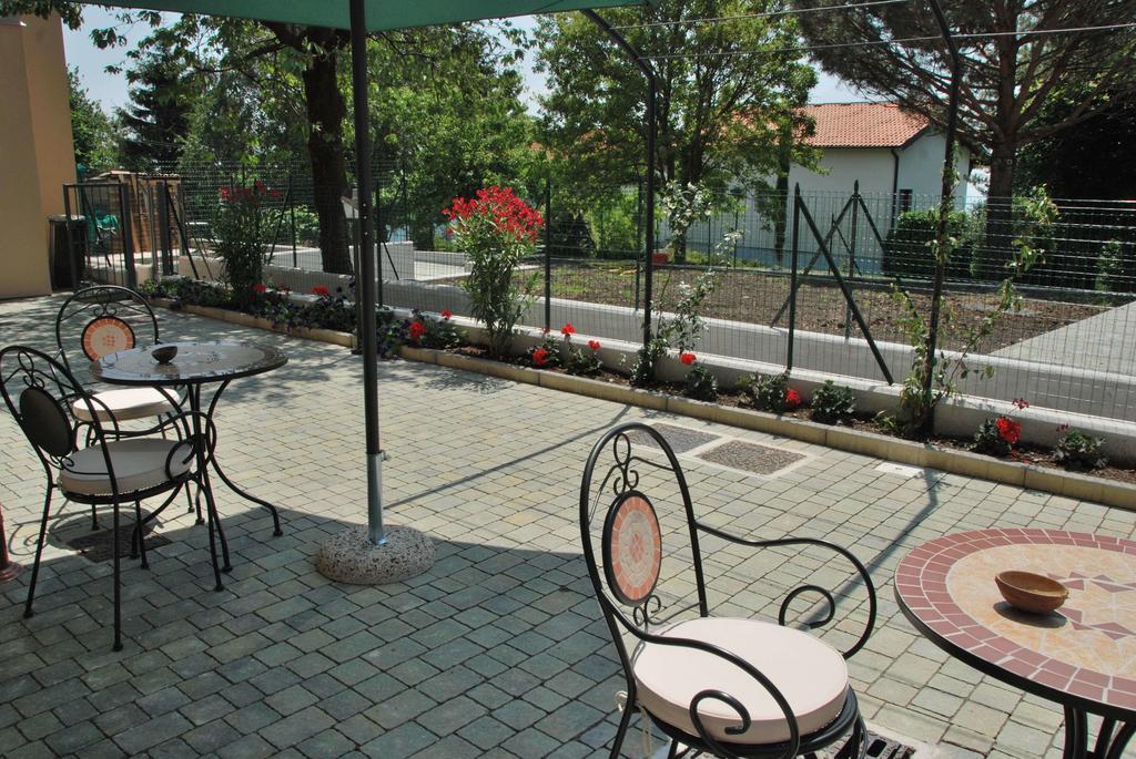 B&B La Casa Di Trizzi Como Eksteriør bilde